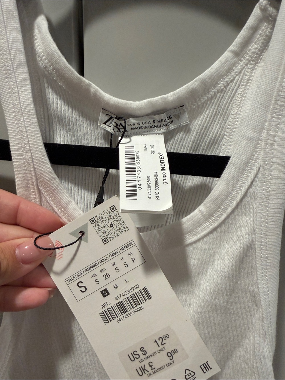 Zara Ribbed Racerback Tank Top - Picture 2 of 3